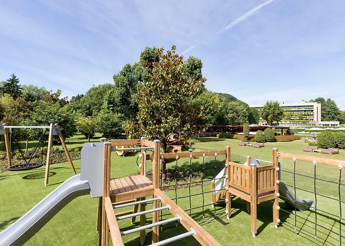 شيراتون بحيرة فندق