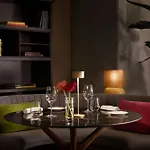 فندق شيراتون بحيرة