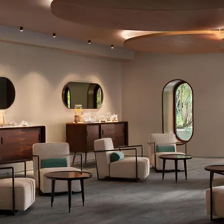 Sheraton Como