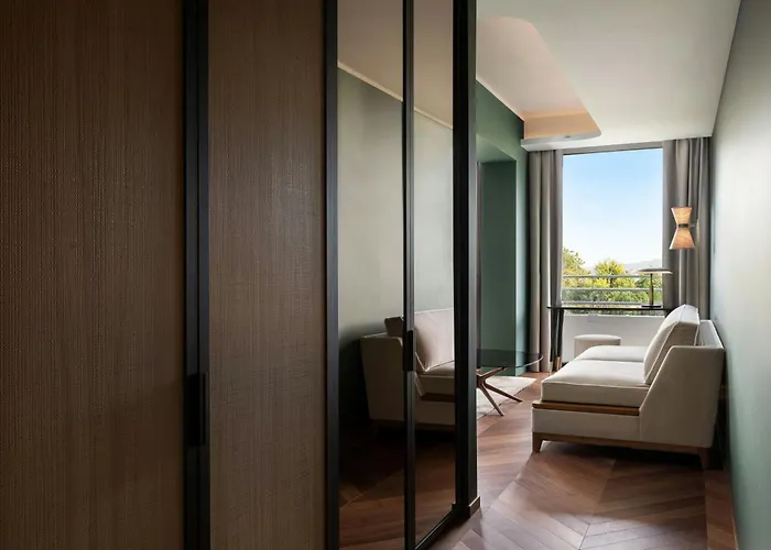 Sheraton Hotel 4*