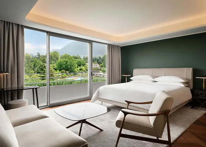 Sheraton 4* Como
