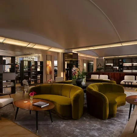 فندق شيراتون بحيرة 4*