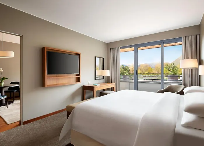 מלון Sheraton 4*